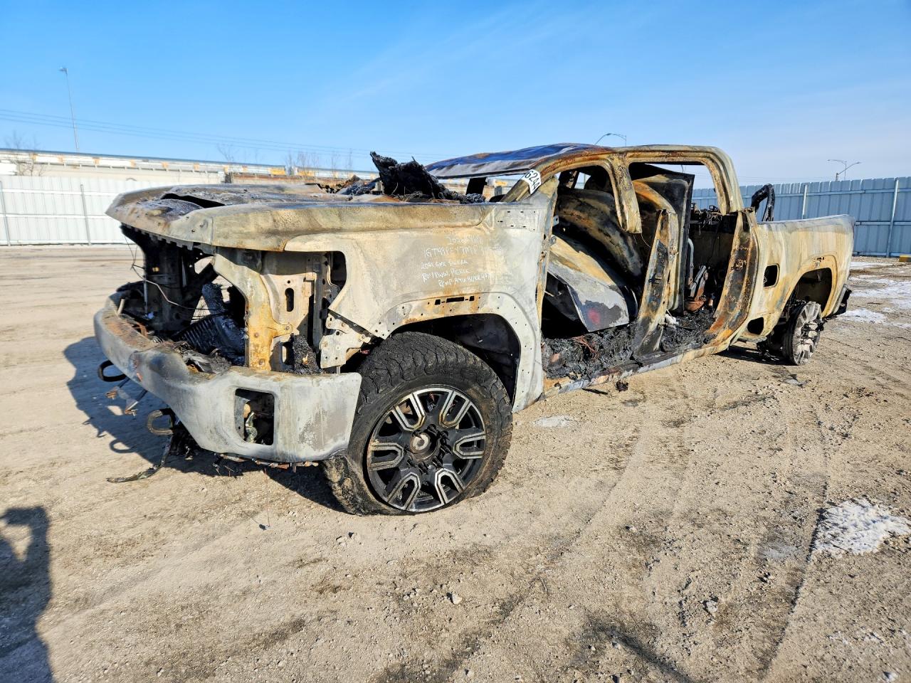 1GT49PEY7MF305710 · 2021 GMC SIERRA