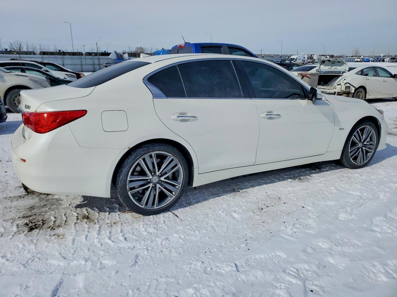 JN1EV7AR0HM833625 · 2017 INFINITI Q50 · 3/13