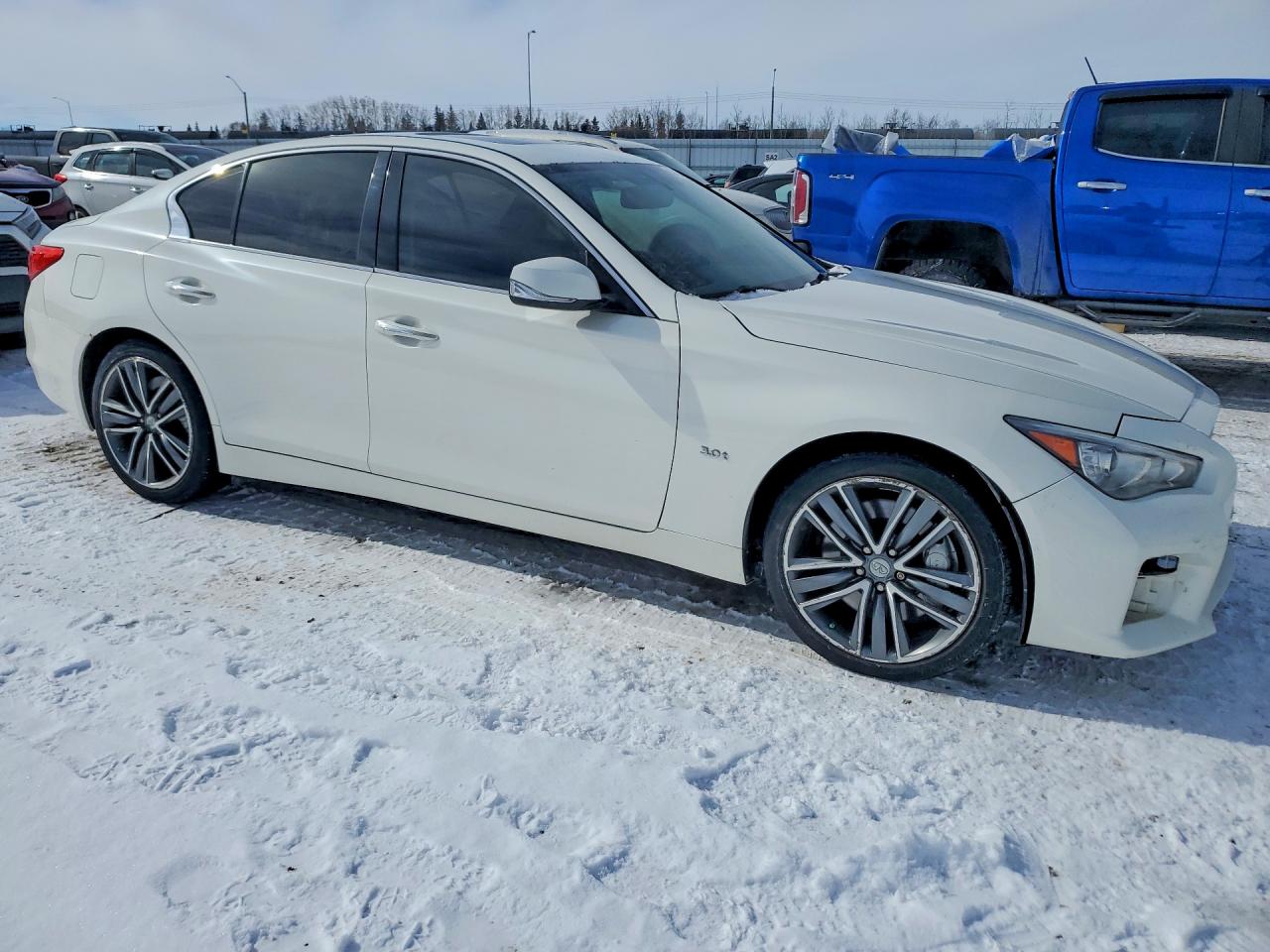 JN1EV7AR0HM833625 · 2017 INFINITI Q50 · 4/13