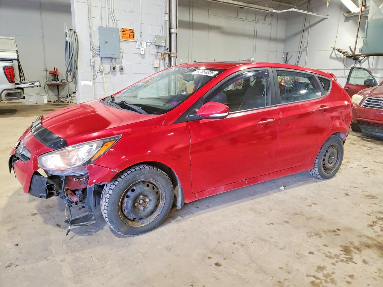 KMHCU5AEXEU186585 · 2014 HYUNDAI ACCENT GLS 5DR
