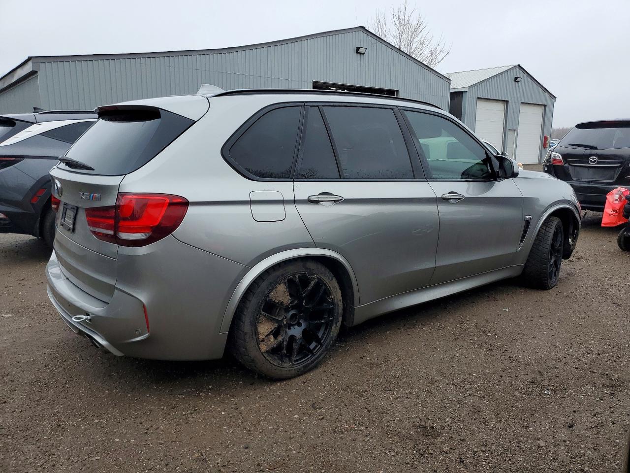 5YMKT6C37H0X20844 · 2017 BMW X5 · 3/13