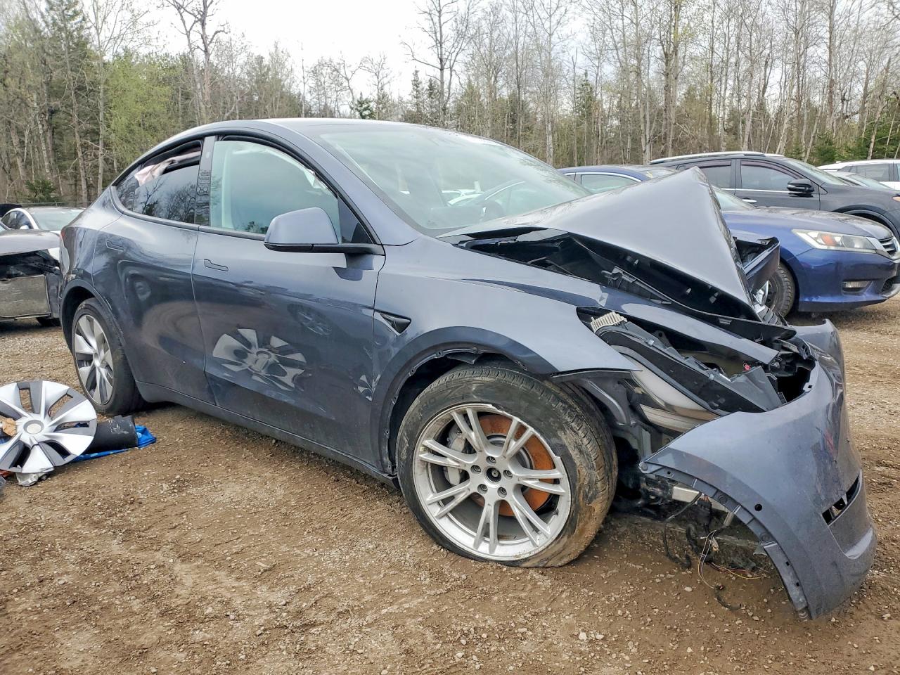 7SAYGDEE4NF504945 · 2022 TESLA MODEL Y · 4/13