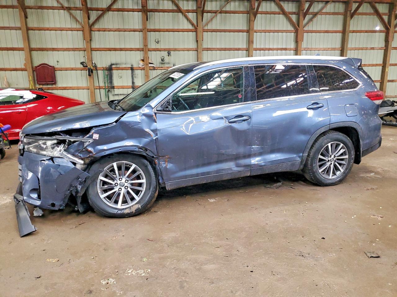 5TDJZRFH1HS514377 · 2017 TOYOTA HIGHLANDER