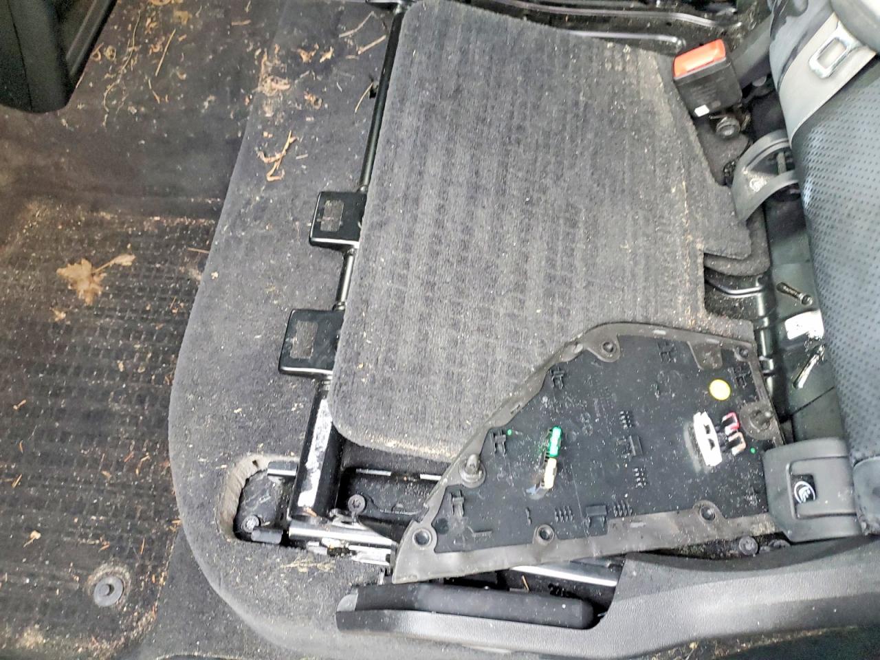 WP1BB2AY6PDA30589 · 2023 PORSCHE CAYENNE · 12/13