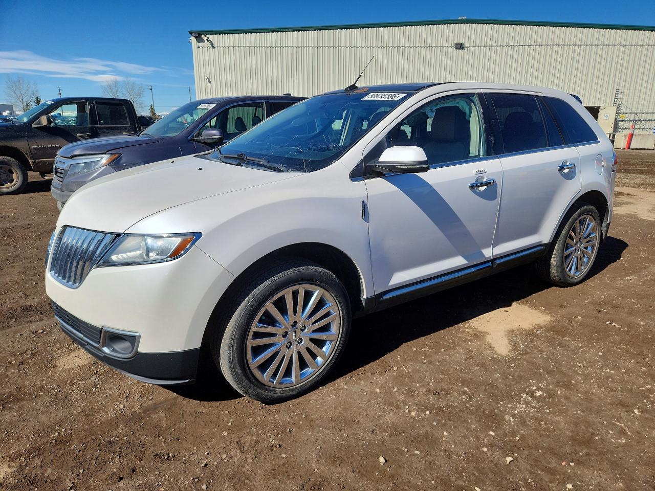 2LMDJ8JK2DBL29087 · 2013 LINCOLN MKX