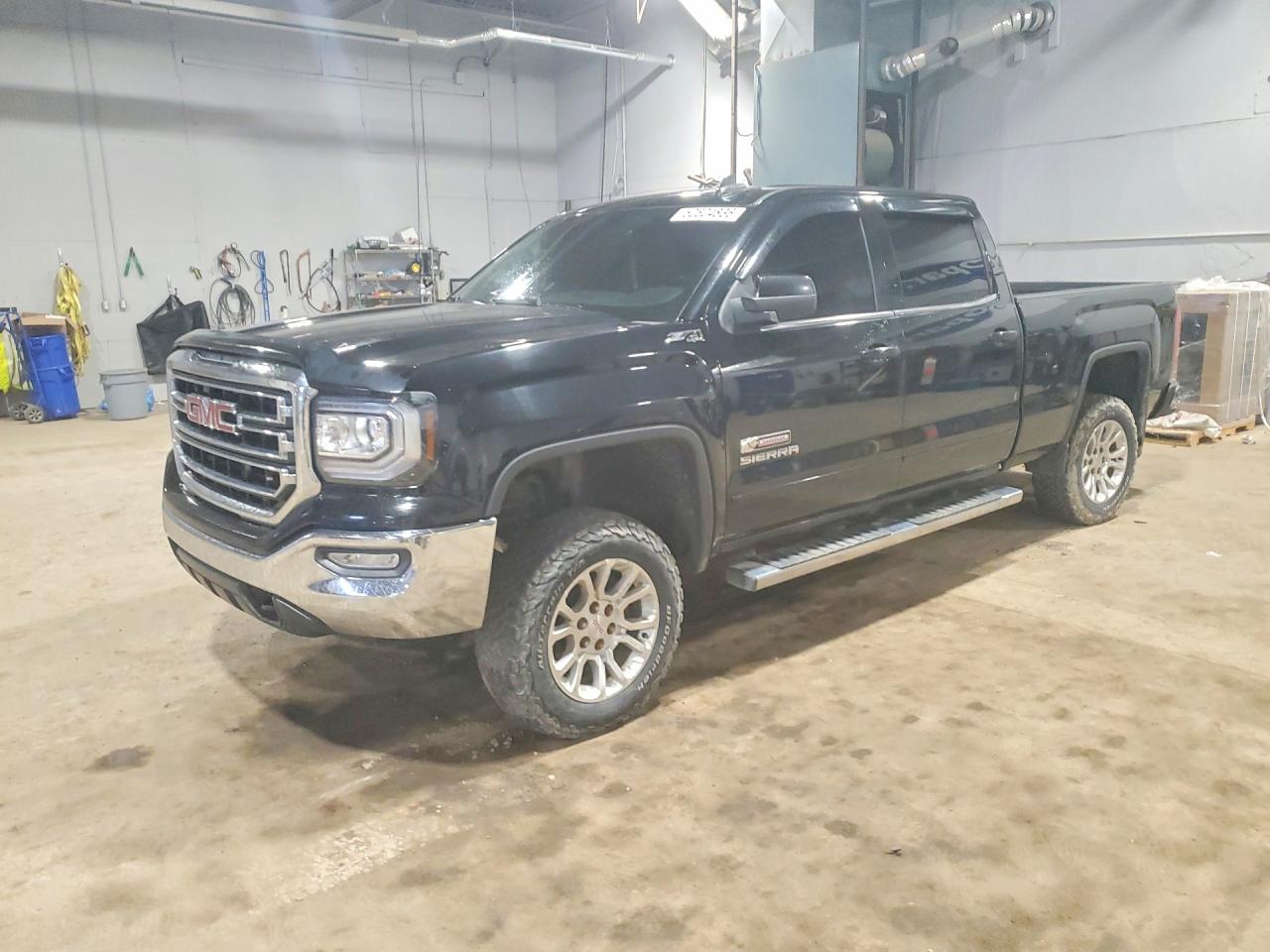 3GTU2MEC5HG255370 · 2017 GMC SIERRA