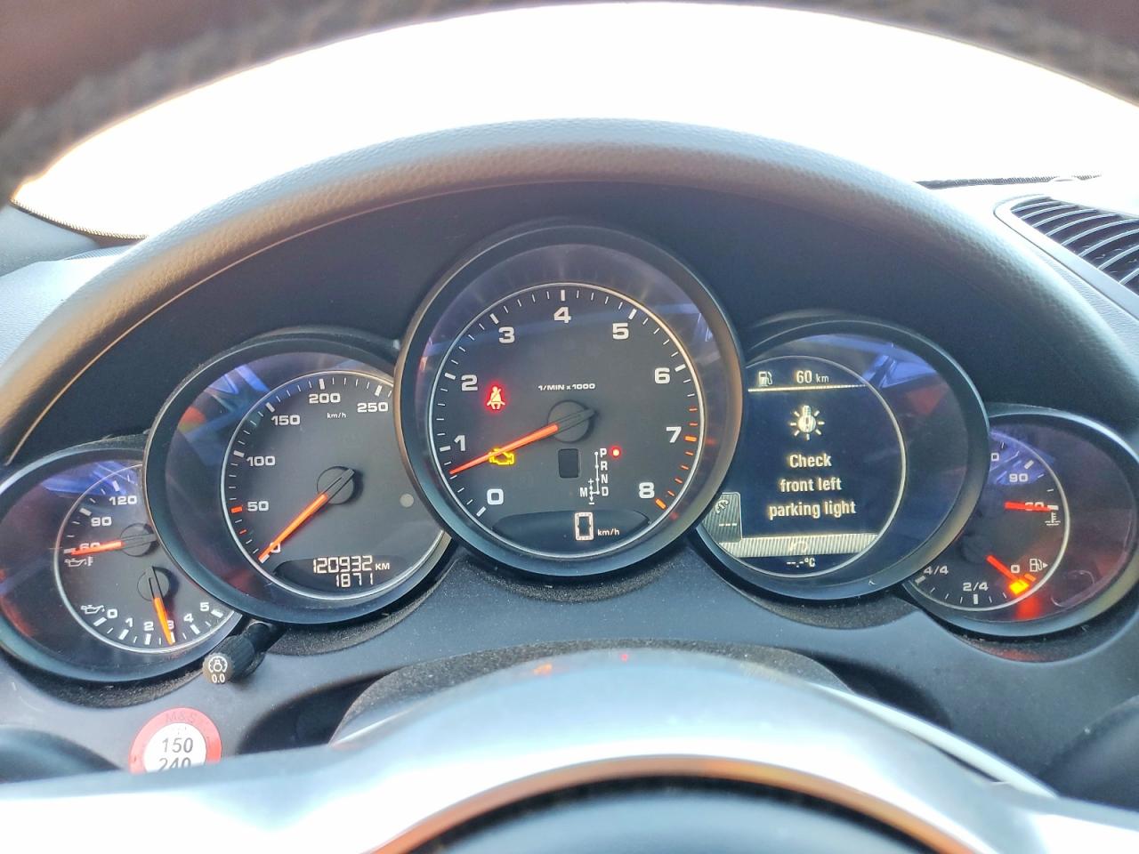 WP1AA2A25HKA81511 · 2017 PORSCHE CAYENNE · 9/14