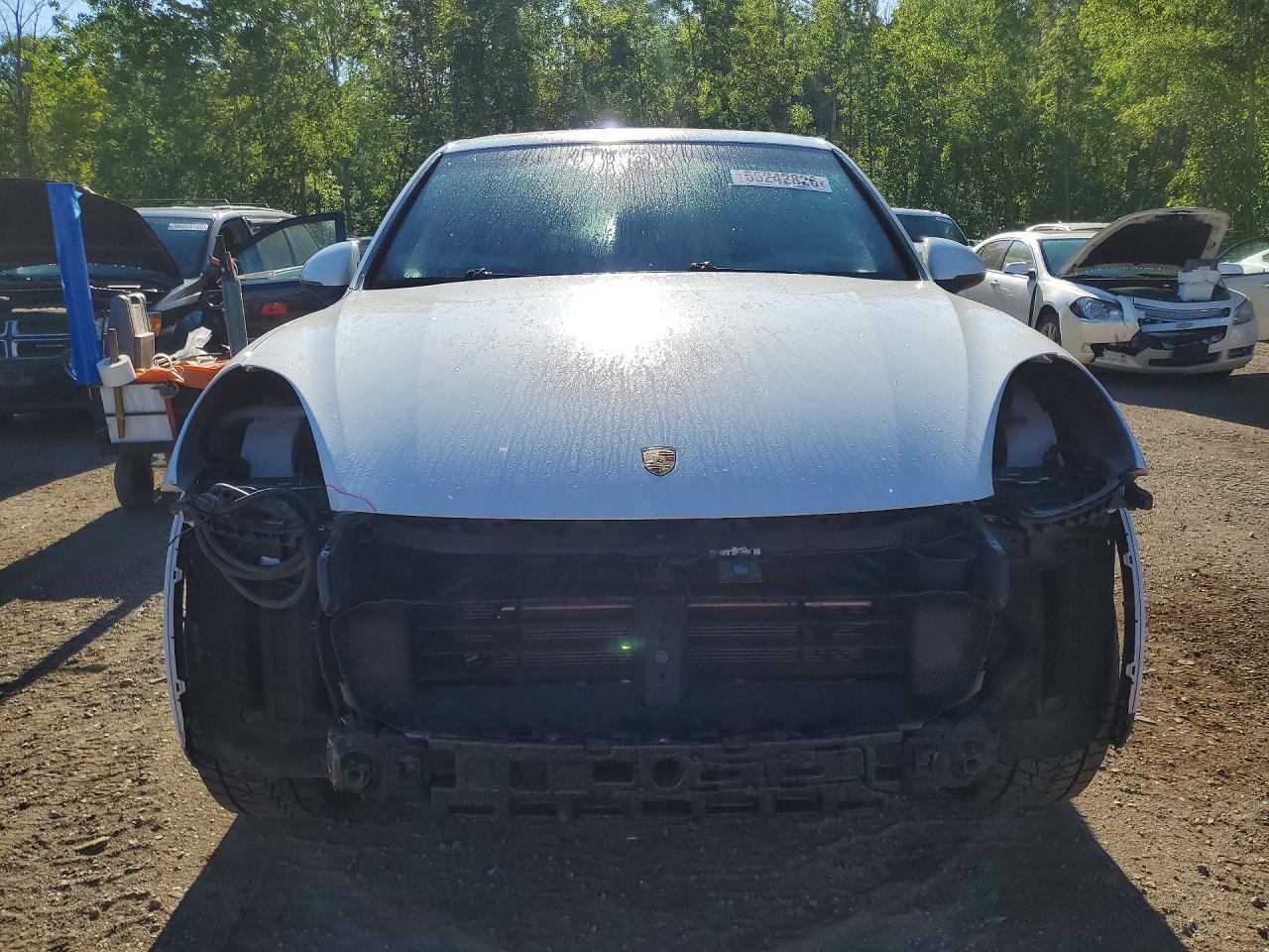 WP1AA2A25HKA81511 · 2017 PORSCHE CAYENNE · 5/14