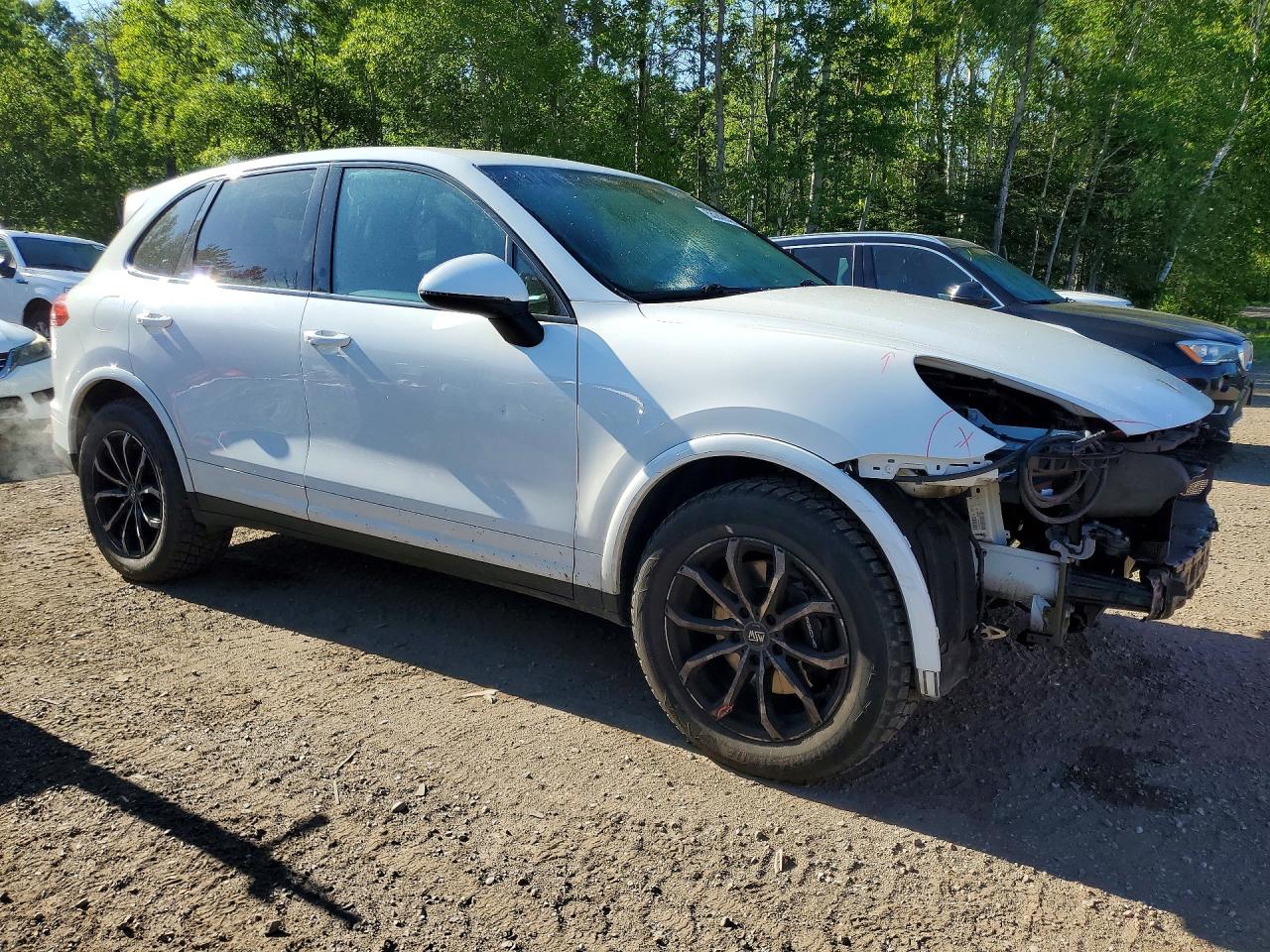 WP1AA2A25HKA81511 · 2017 PORSCHE CAYENNE · 4/14