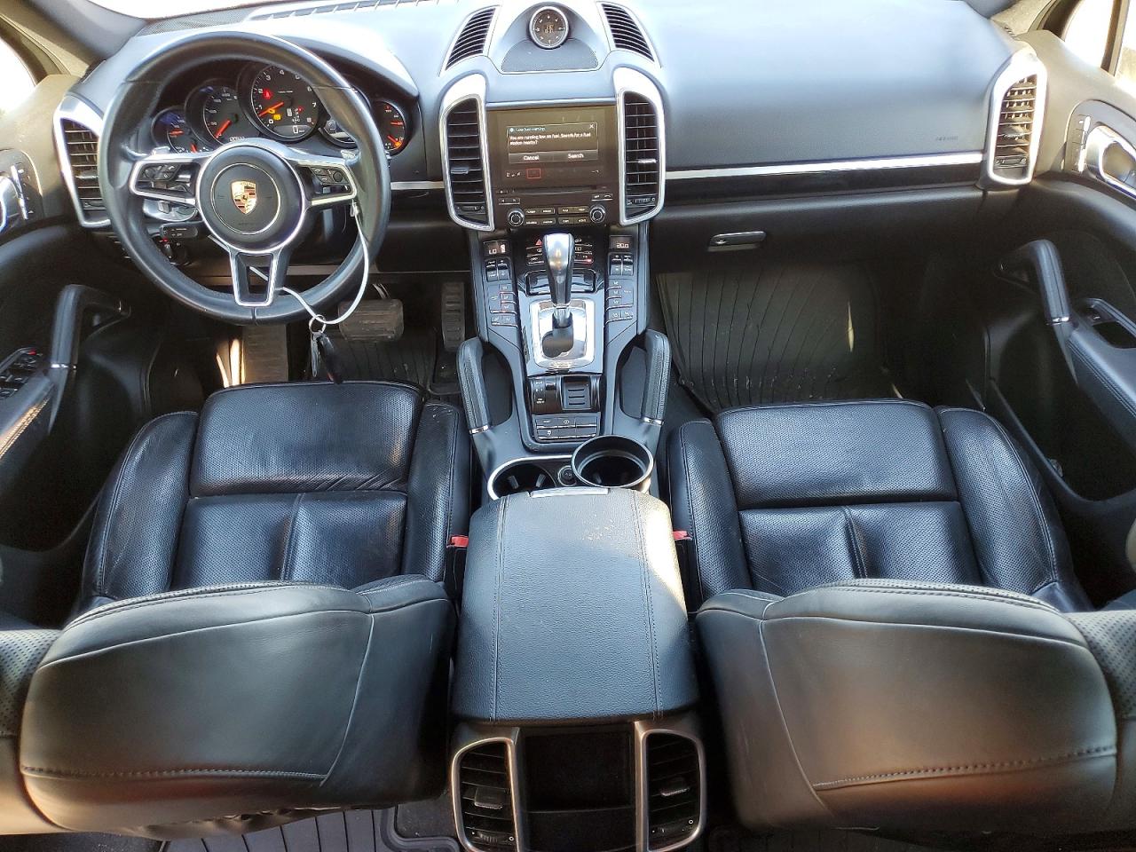 WP1AA2A25HKA81511 · 2017 PORSCHE CAYENNE · 8/14