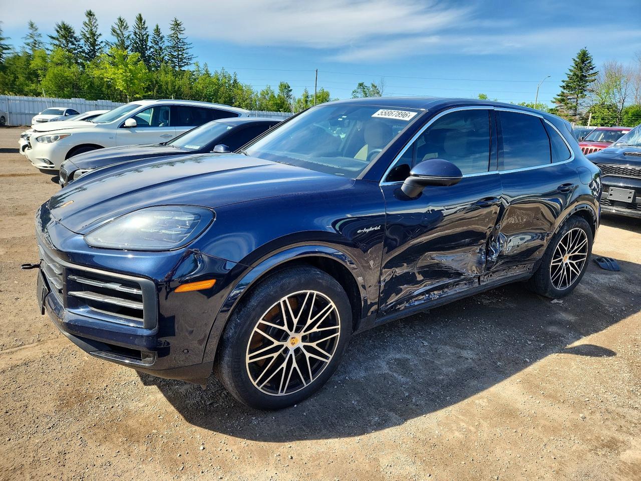 2024 PORSCHE CAYENNE
