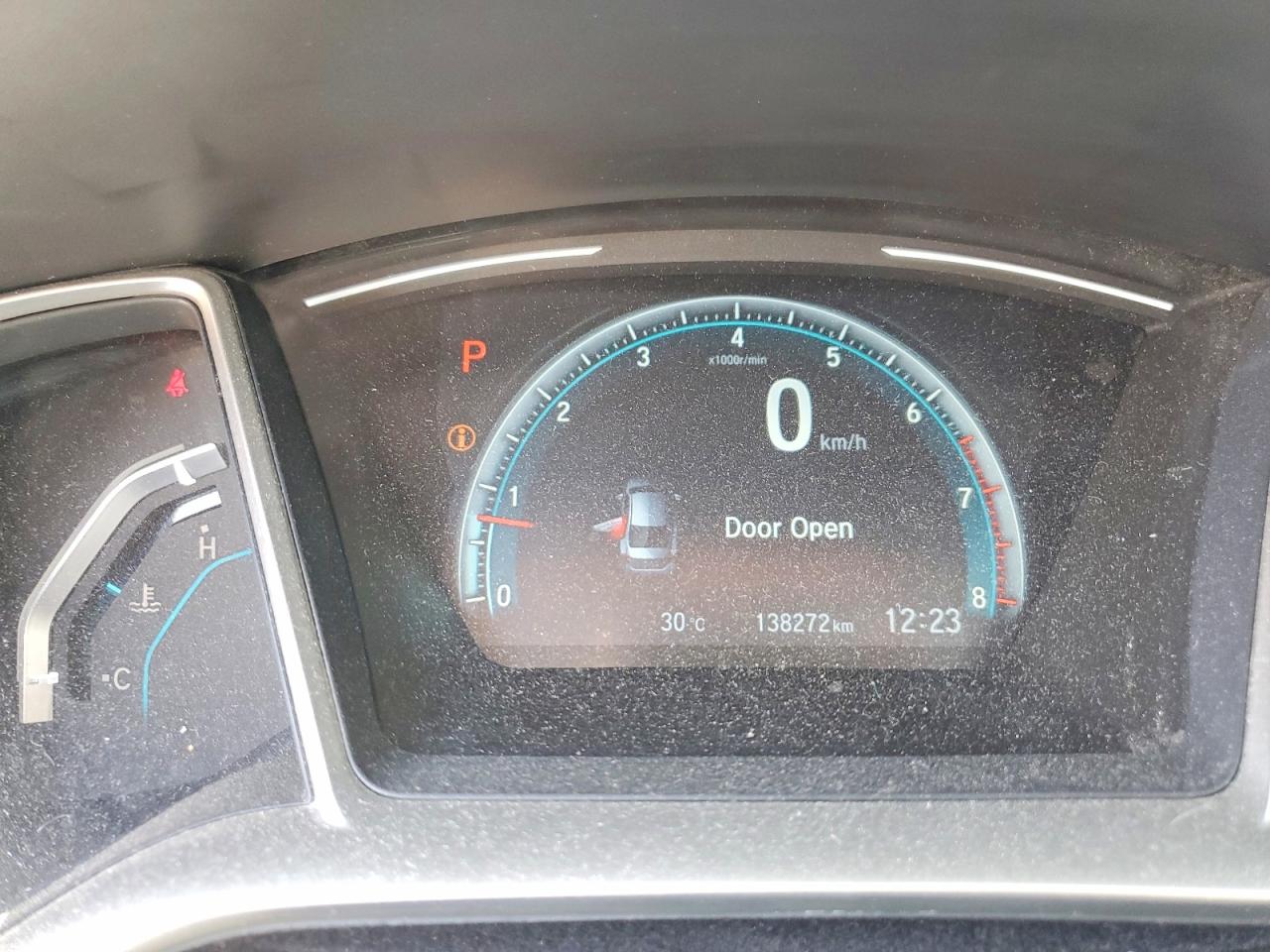 2HGFC1F48HH104052 · 2017 HONDA CIVIC · 9/13