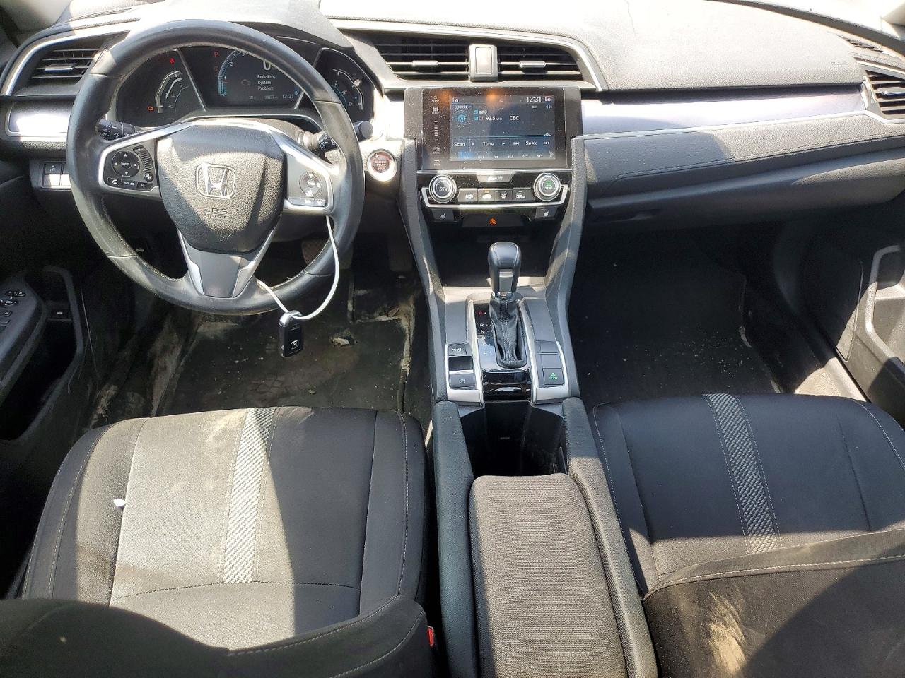 2HGFC1F48HH104052 · 2017 HONDA CIVIC · 8/13