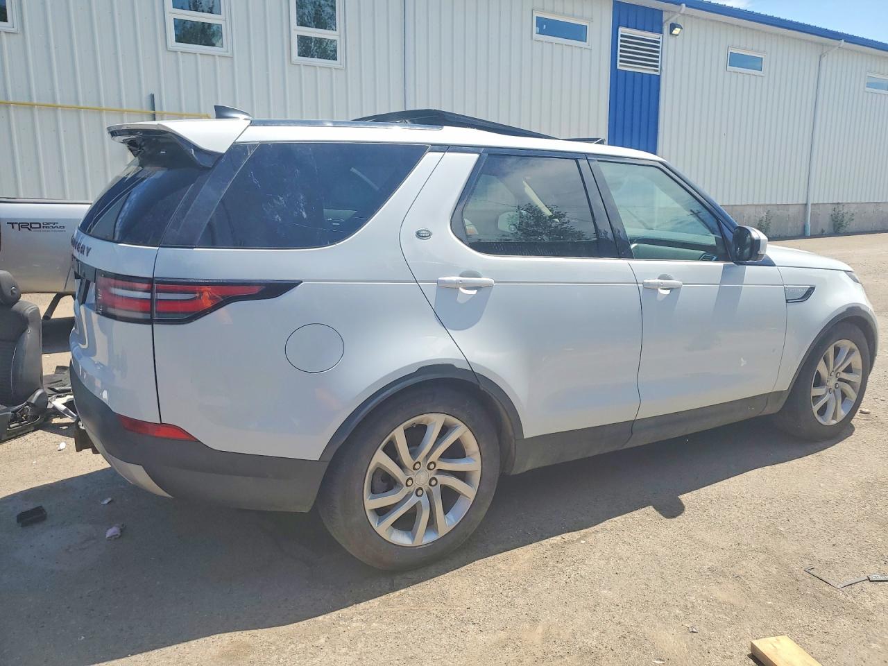 SALRRBBK5HA025367 · 2017 LAND ROVER DISCOVERY · 3/14