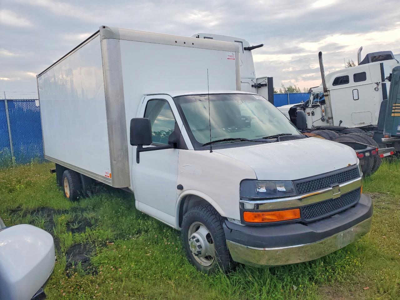 1HA3GTCG9HN003394 · 2017 CHEVROLET EXPRESS G3500