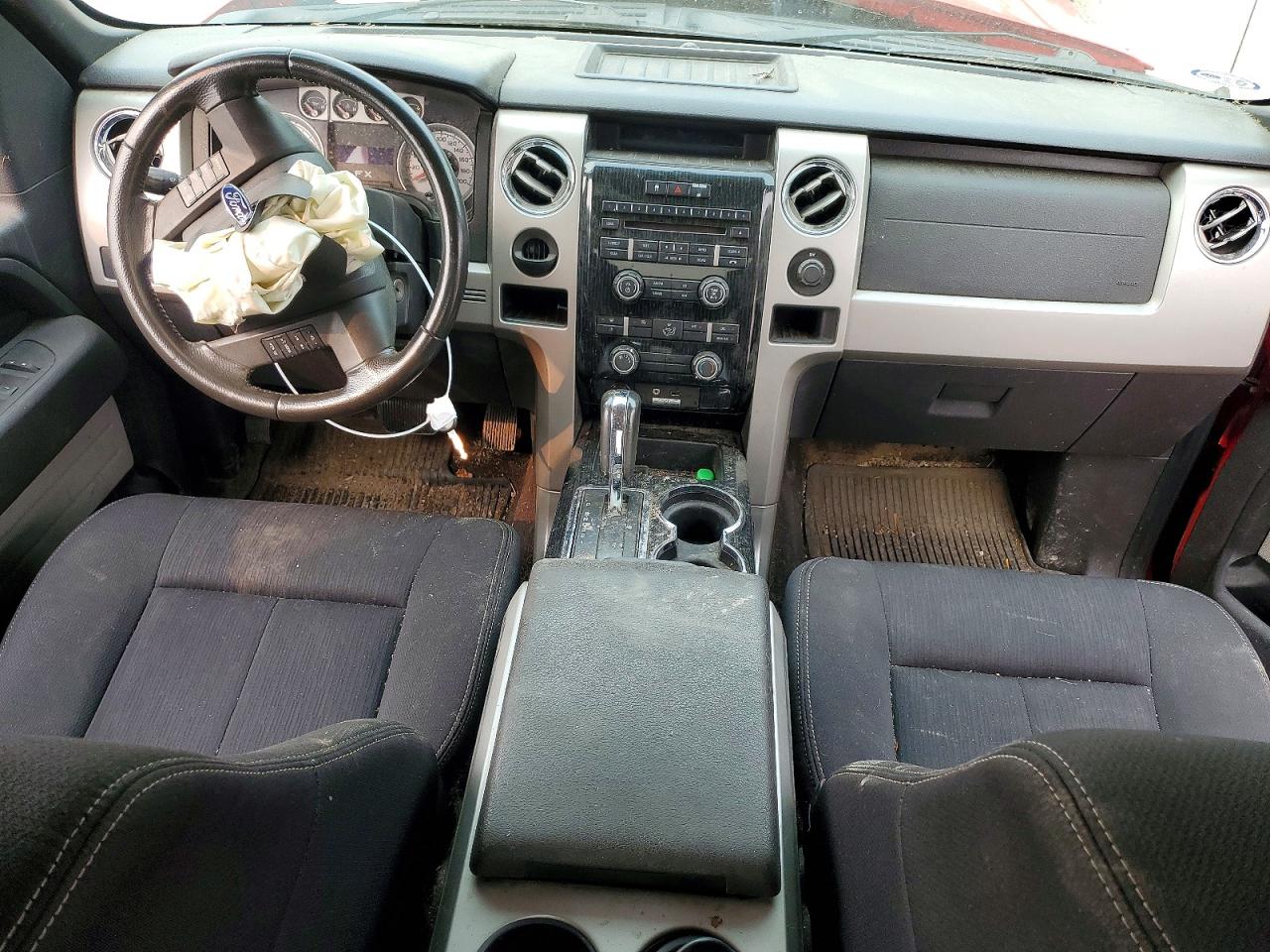 1FTFX1CV1AKE44111 · 2010 FORD F150 · 8/12