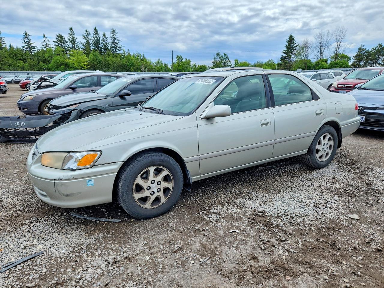 JT2BG22K8Y0457299 · 2000 TOYOTA CAMRY