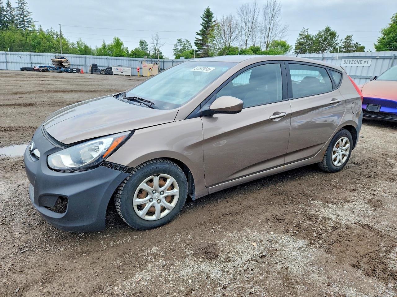 KMHCT5AE3DU078858 · 2013 HYUNDAI ACCENT