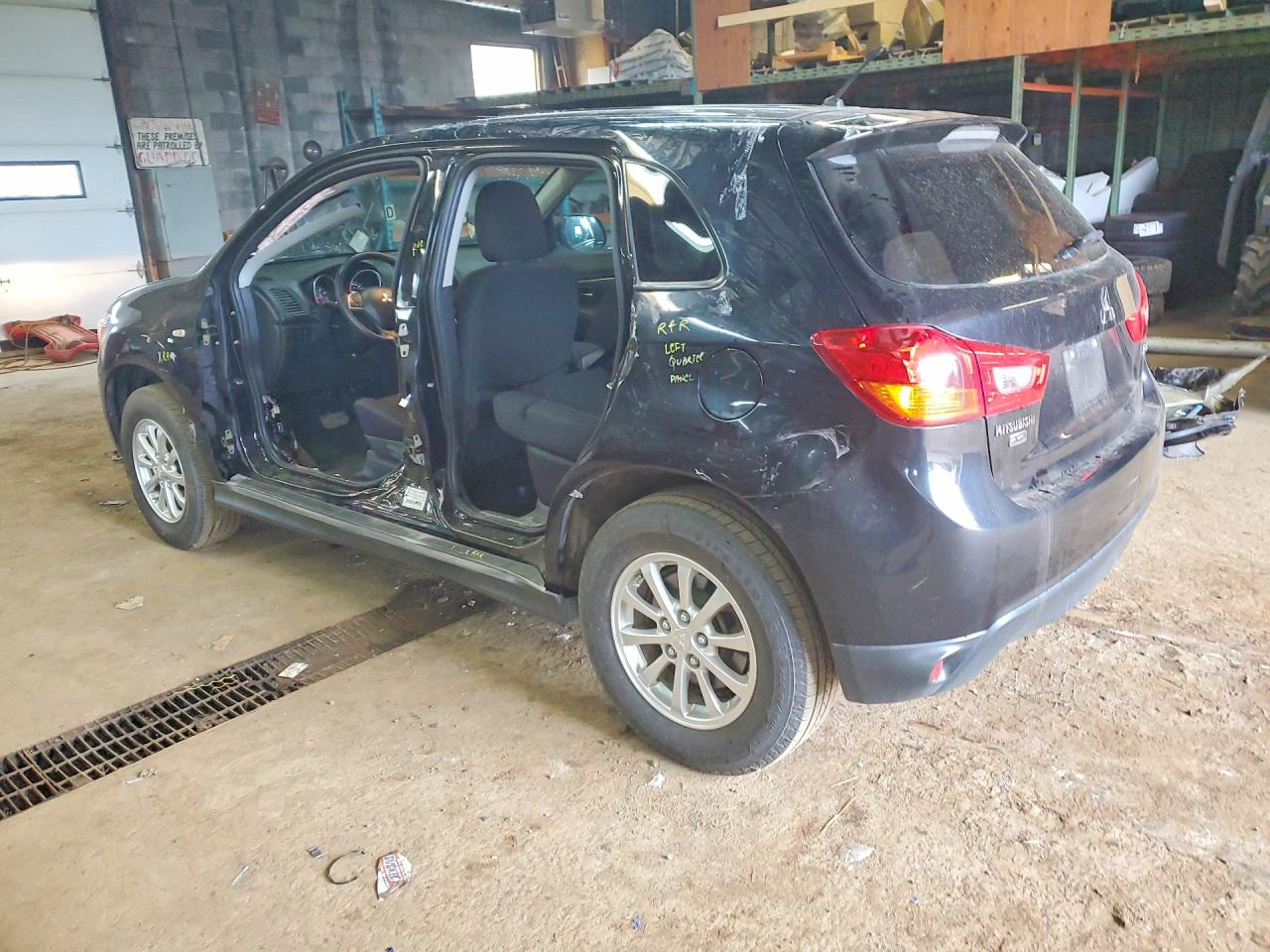 4A4AJ3AU7FE603858 · 2015 MITSUBISHI RVR · 2/14