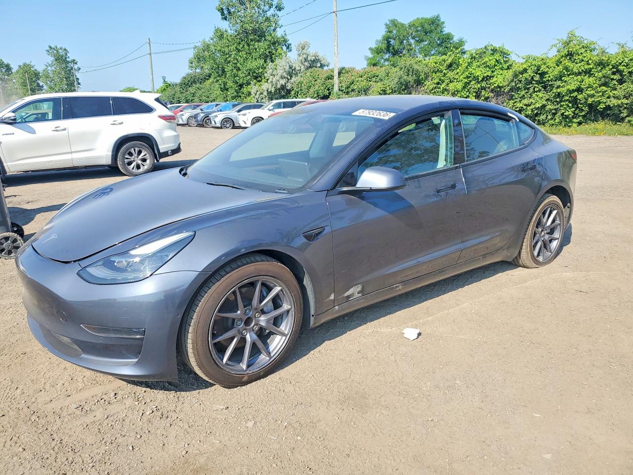 5YJ3E1EA9NF157329 · 2022 TESLA MODEL 3
