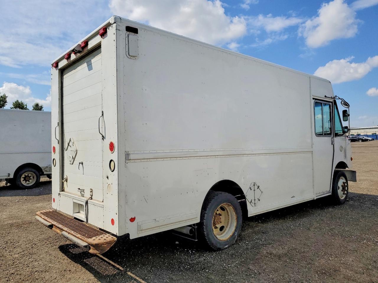 4UZAANBW76CW23392 · 2006 FREIGHTLINER CHASSIS · 4/10