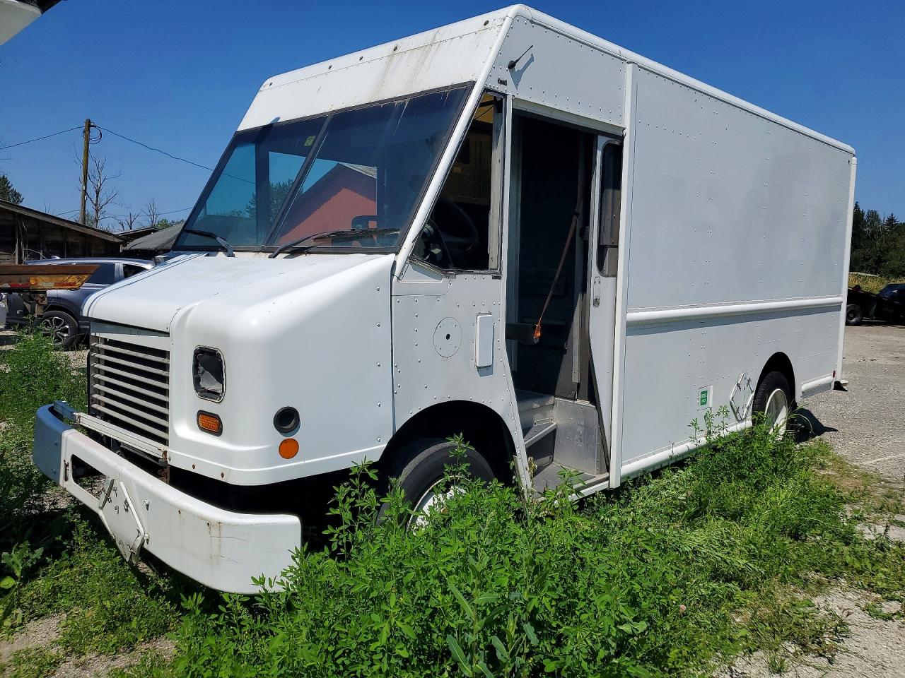 4UZAANDUXDCFE4807 · 2013 FREIGHTLINER CHASSIS