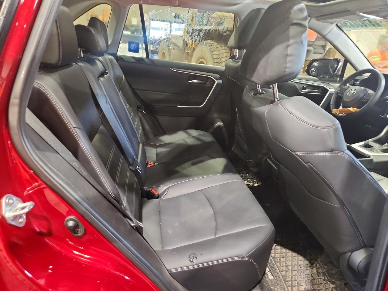 2T3R1RFV0PW351377 · 2023 TOYOTA RAV4 · 10/12