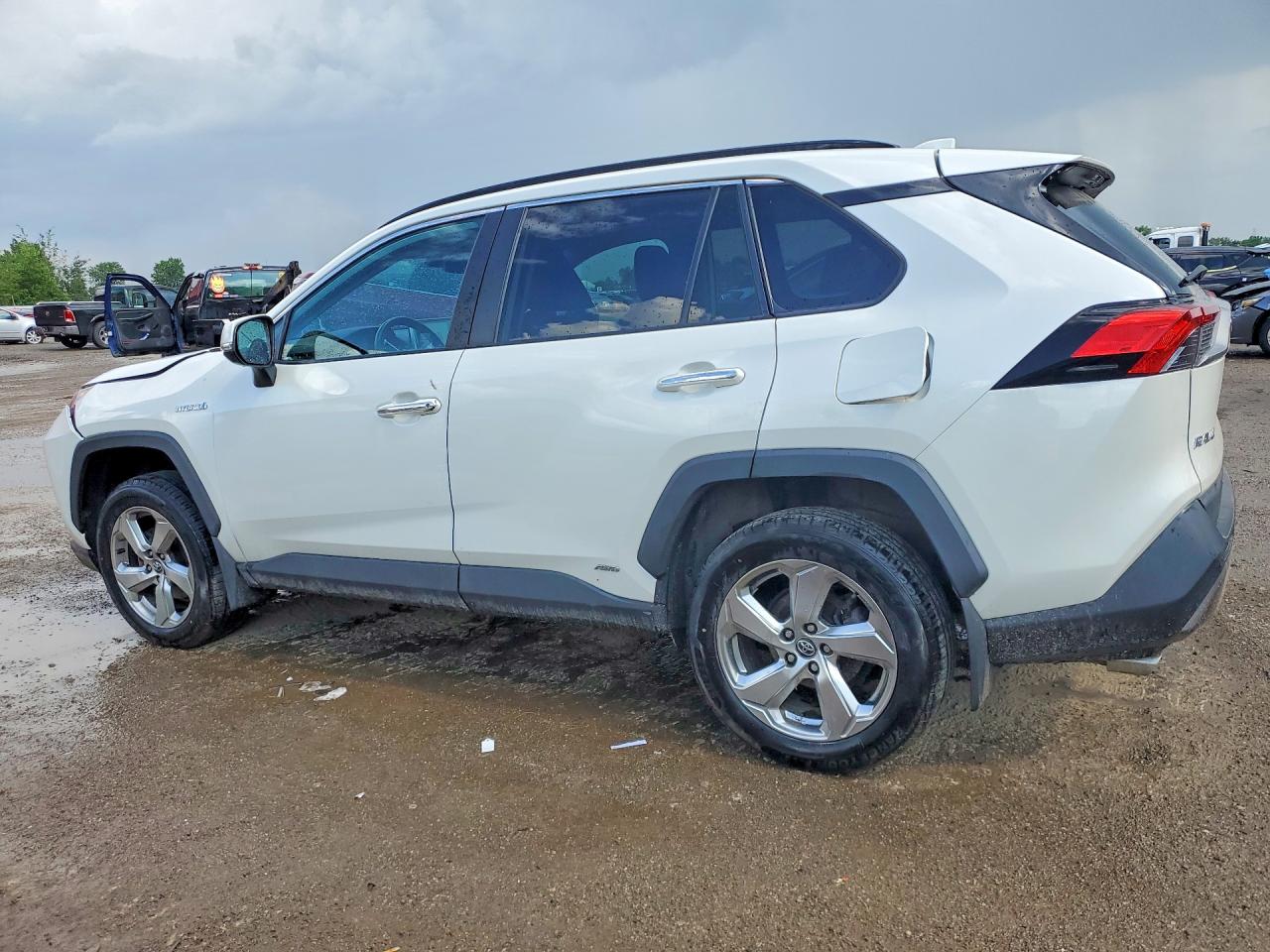 2T3DWRFV6LW049582 · 2020 TOYOTA RAV4 · 2/13