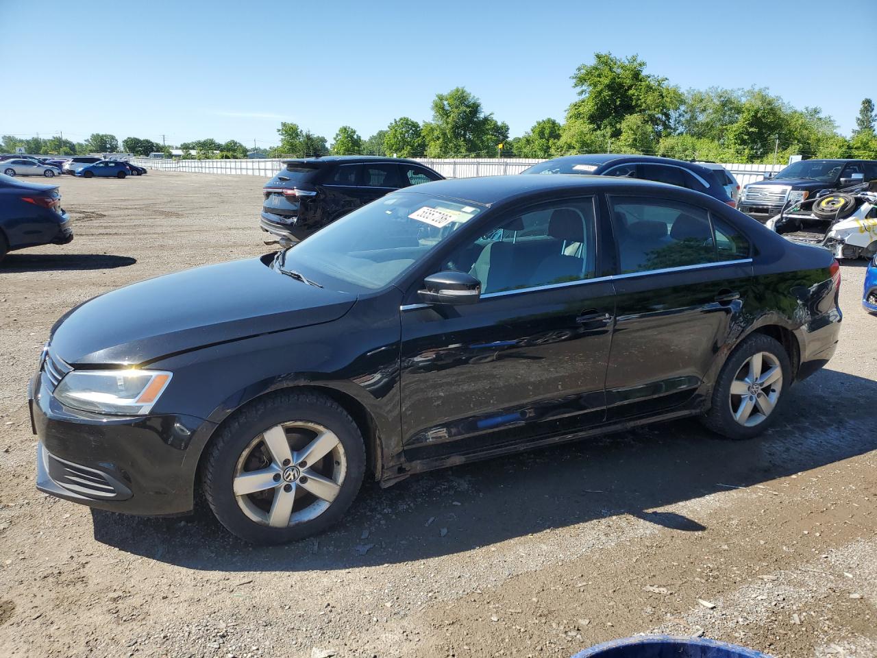 3VWDX7AJ0BM371010 · 2011 VOLKSWAGEN JETTA