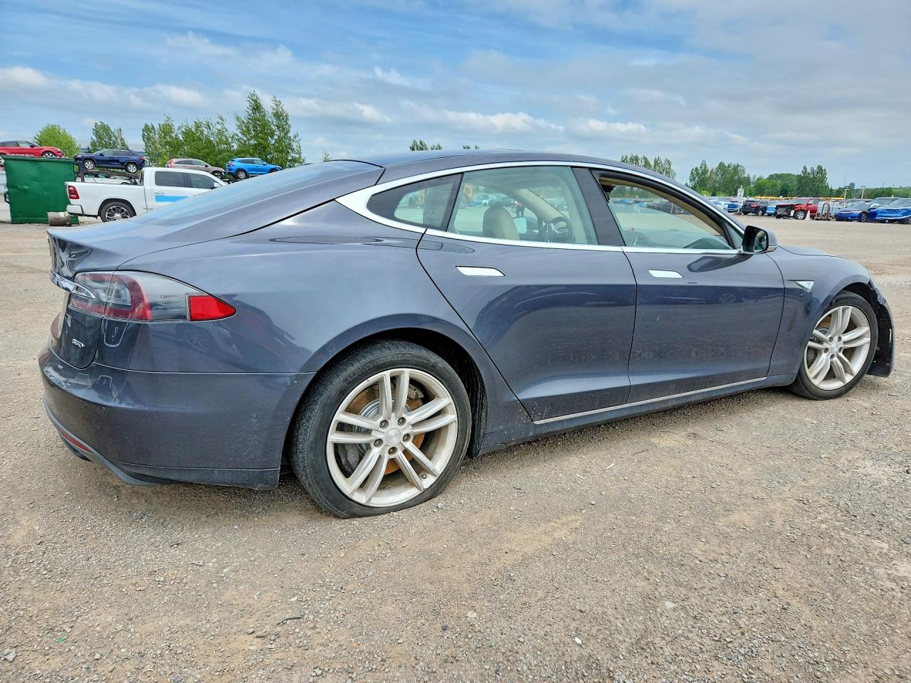 5YJSA1H20FF098975 · 2015 TESLA MODEL S · 3/12