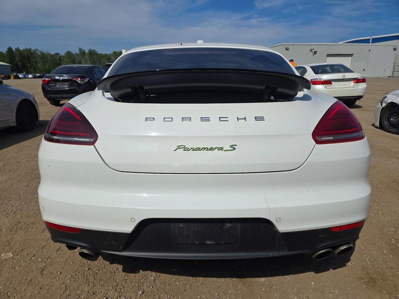 WP0AD2A73EL044211 · 2014 PORSCHE PANAMERA · 6/13