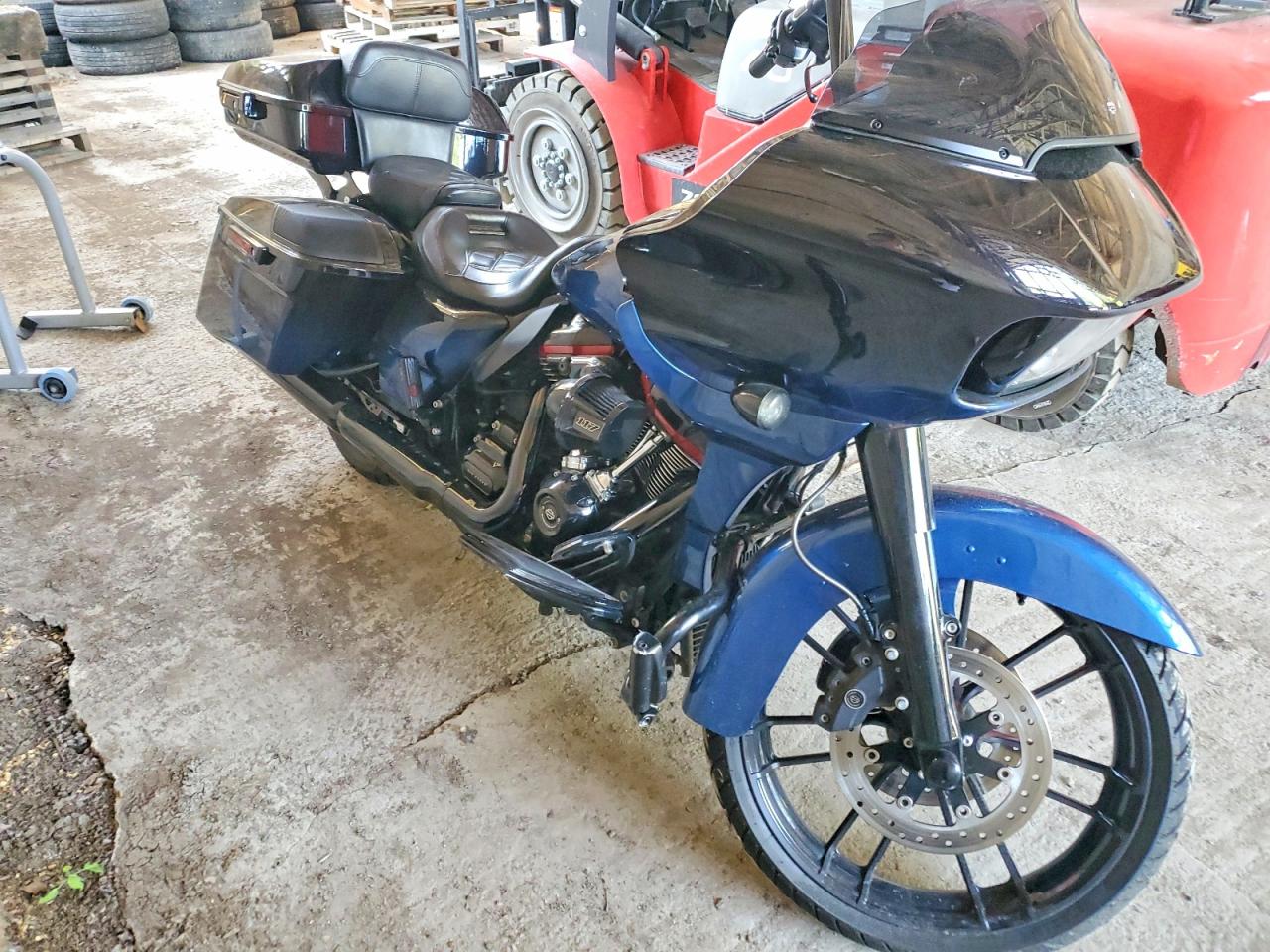 5HD1TCLA0KB954781 · 2019 HARLEY-DAVIDSON FLTRXSE