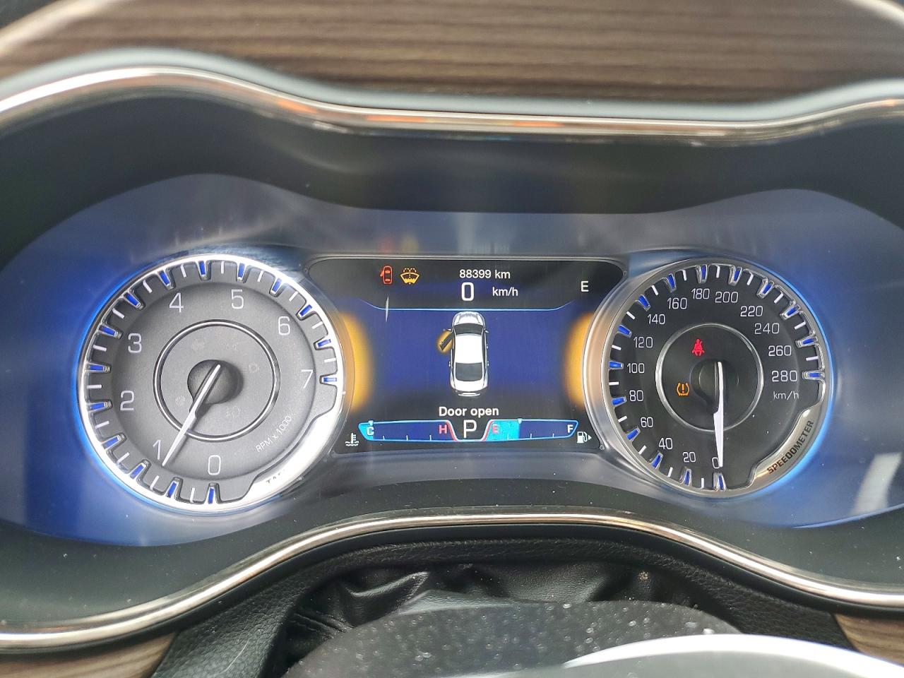 1C3CCCCG9GN190865 · 2016 CHRYSLER 200 · 9/12