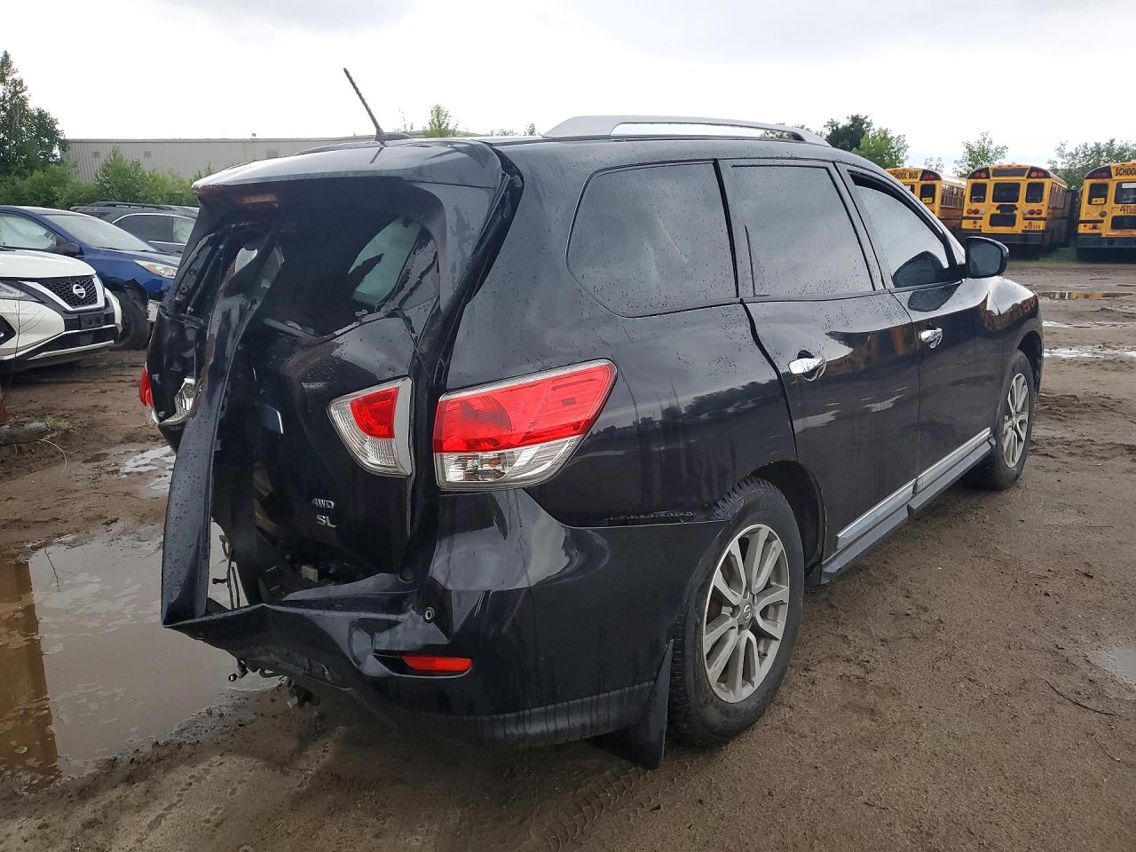 5N1AR2MM4FC664646 · 2015 NISSAN PATHFINDER · 3/13