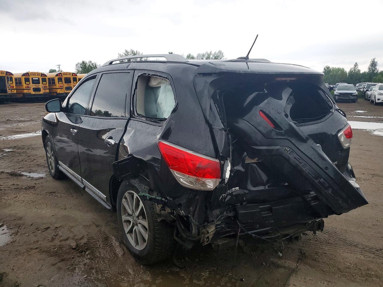 5N1AR2MM4FC664646 · 2015 NISSAN PATHFINDER · 2/13