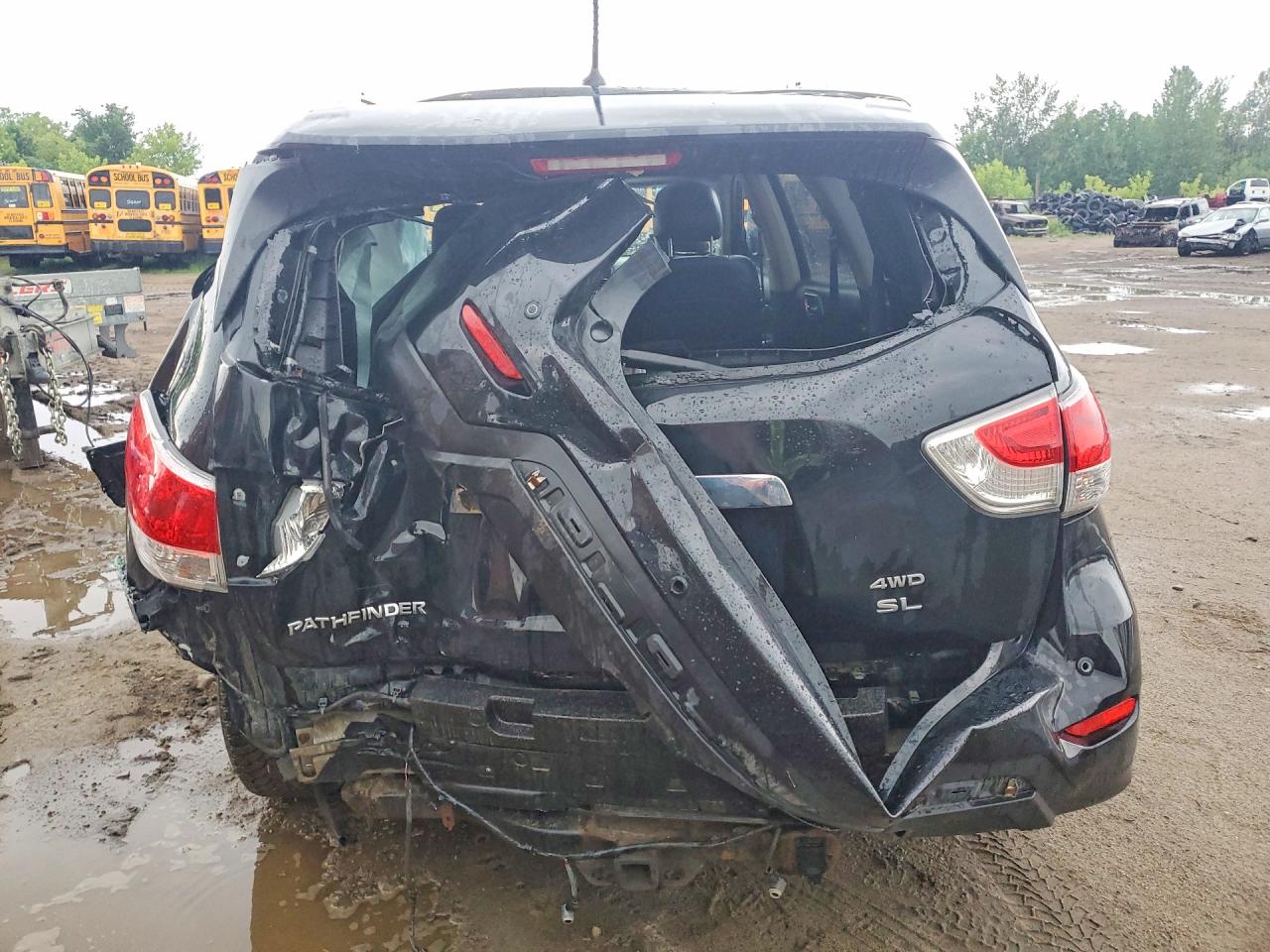 5N1AR2MM4FC664646 · 2015 NISSAN PATHFINDER · 6/13