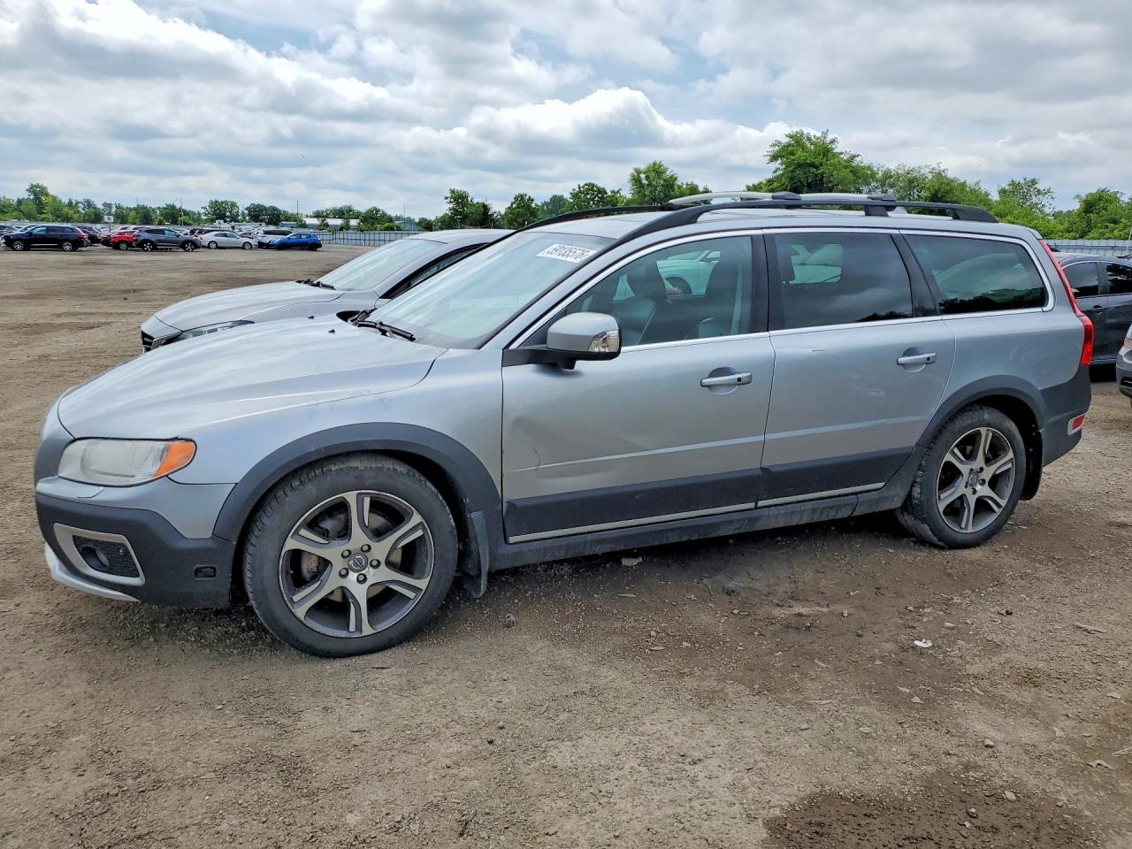 YV4902BZ8C1138394 · 2012 VOLVO XC70