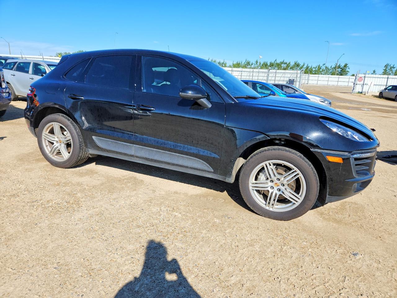 WP1AB2A53JLB31989 · 2018 PORSCHE MACAN · 4/14