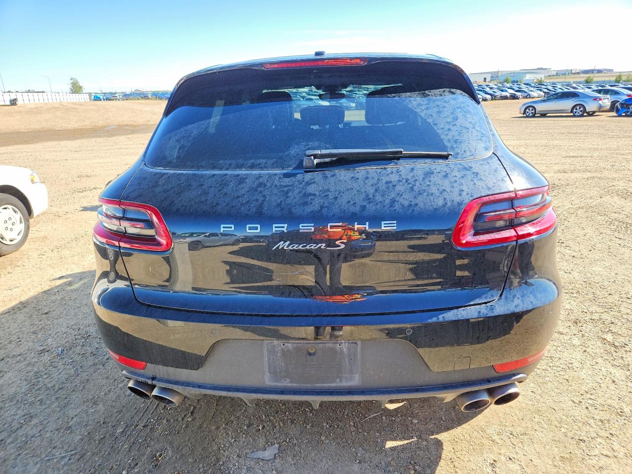 WP1AB2A53JLB31989 · 2018 PORSCHE MACAN · 6/14