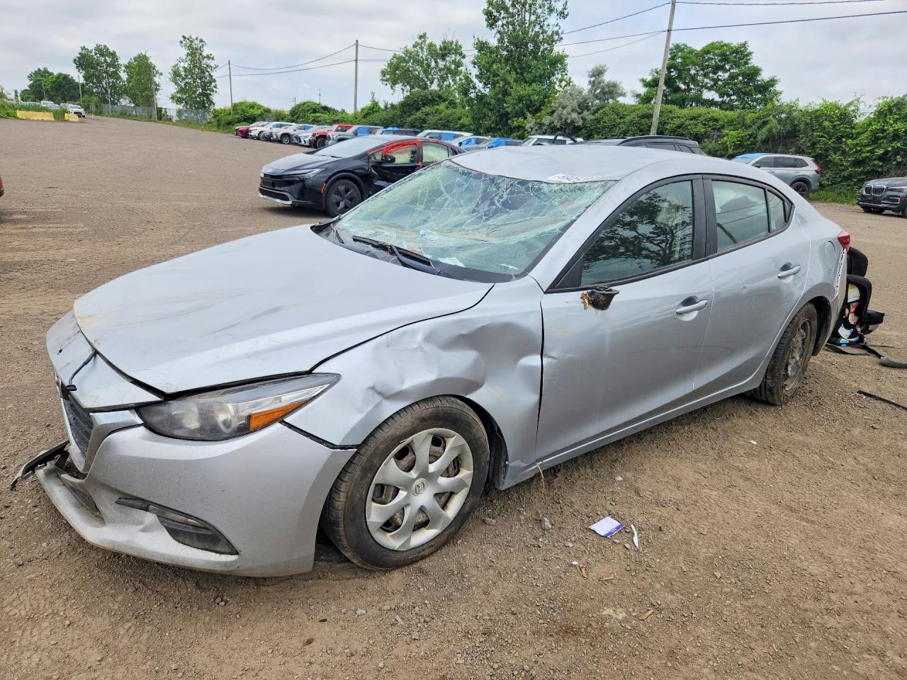 3MZBN1U76JM253830 · 2018 MAZDA 3