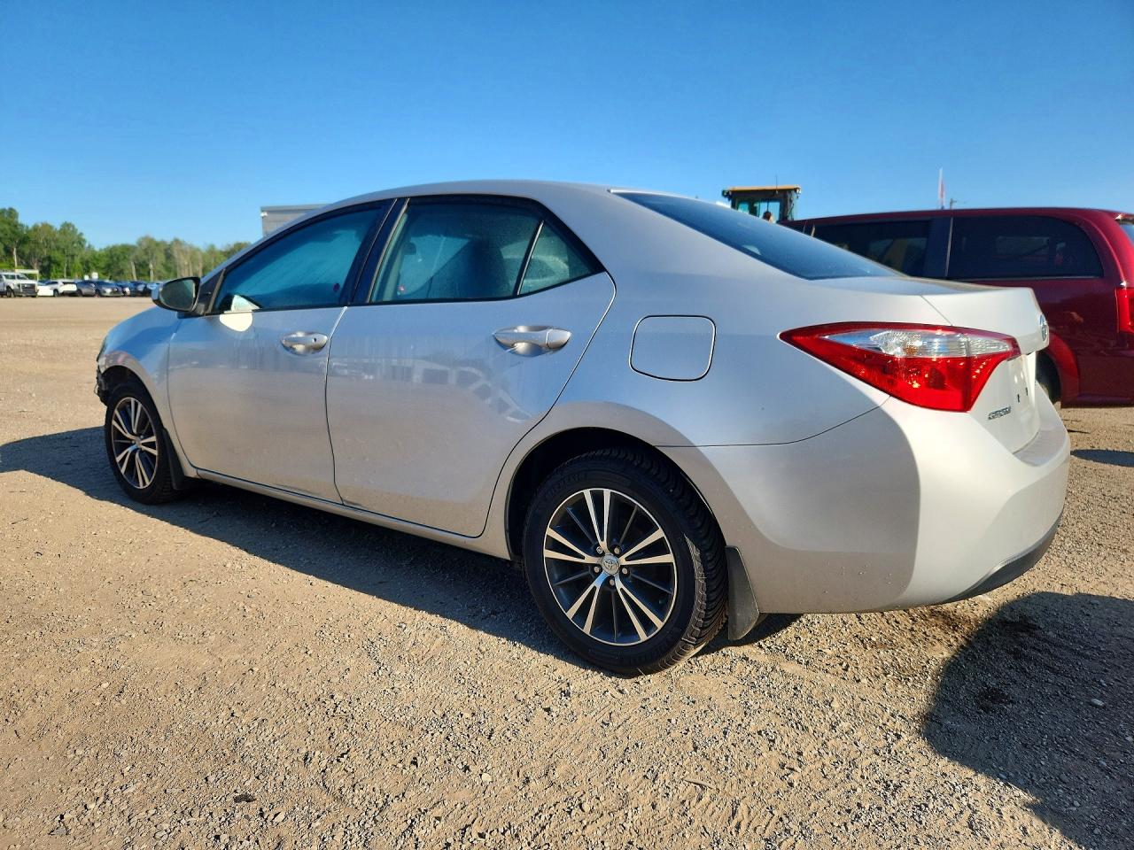 2T1BURHE9GC529321 · 2016 TOYOTA COROLLA · 2/13