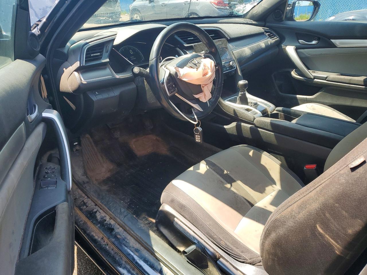 2HGFC3A33JH450235 · 2018 HONDA CIVIC · 8/13
