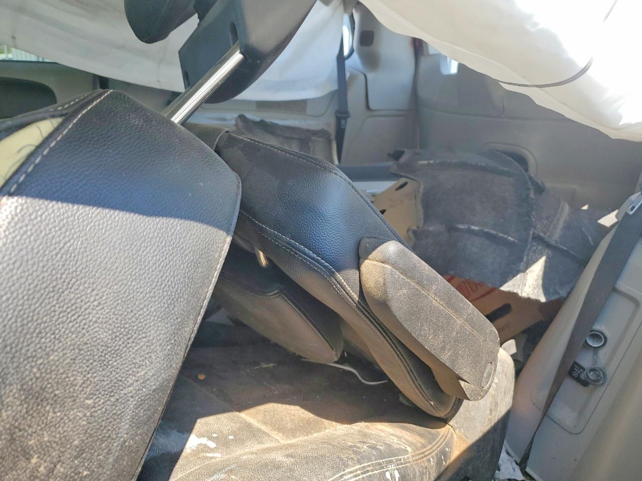 2C4RDGDGXJR323443 · 2018 DODGE GRAND CARAVAN · 10/13