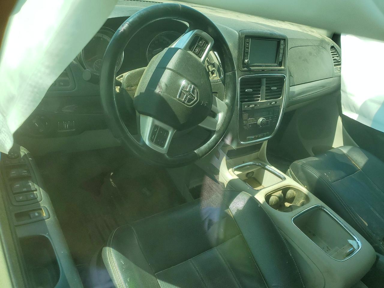 2C4RDGDGXJR323443 · 2018 DODGE GRAND CARAVAN · 8/13