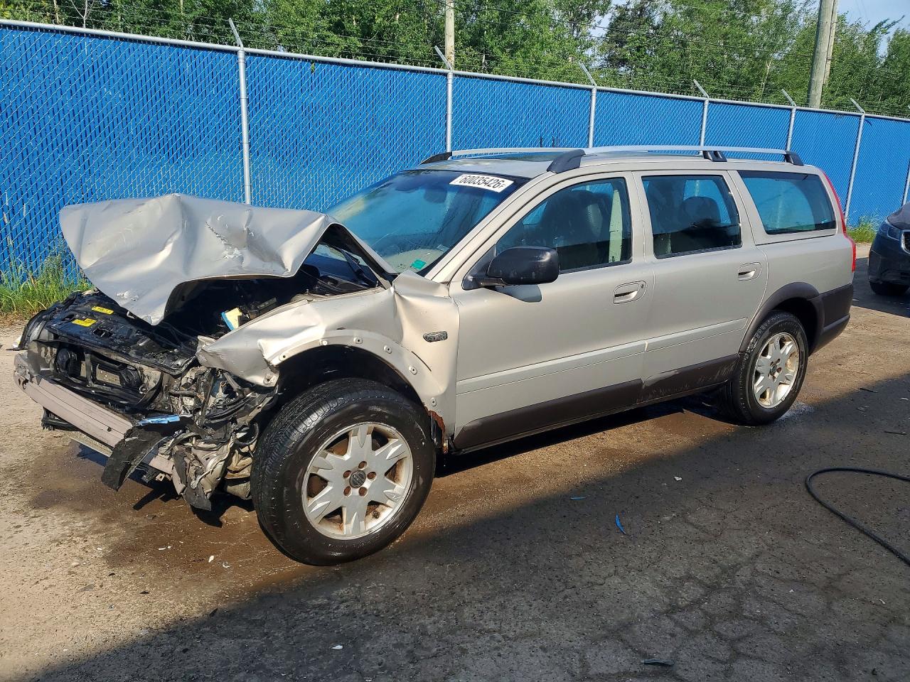 2005 VOLVO XC70