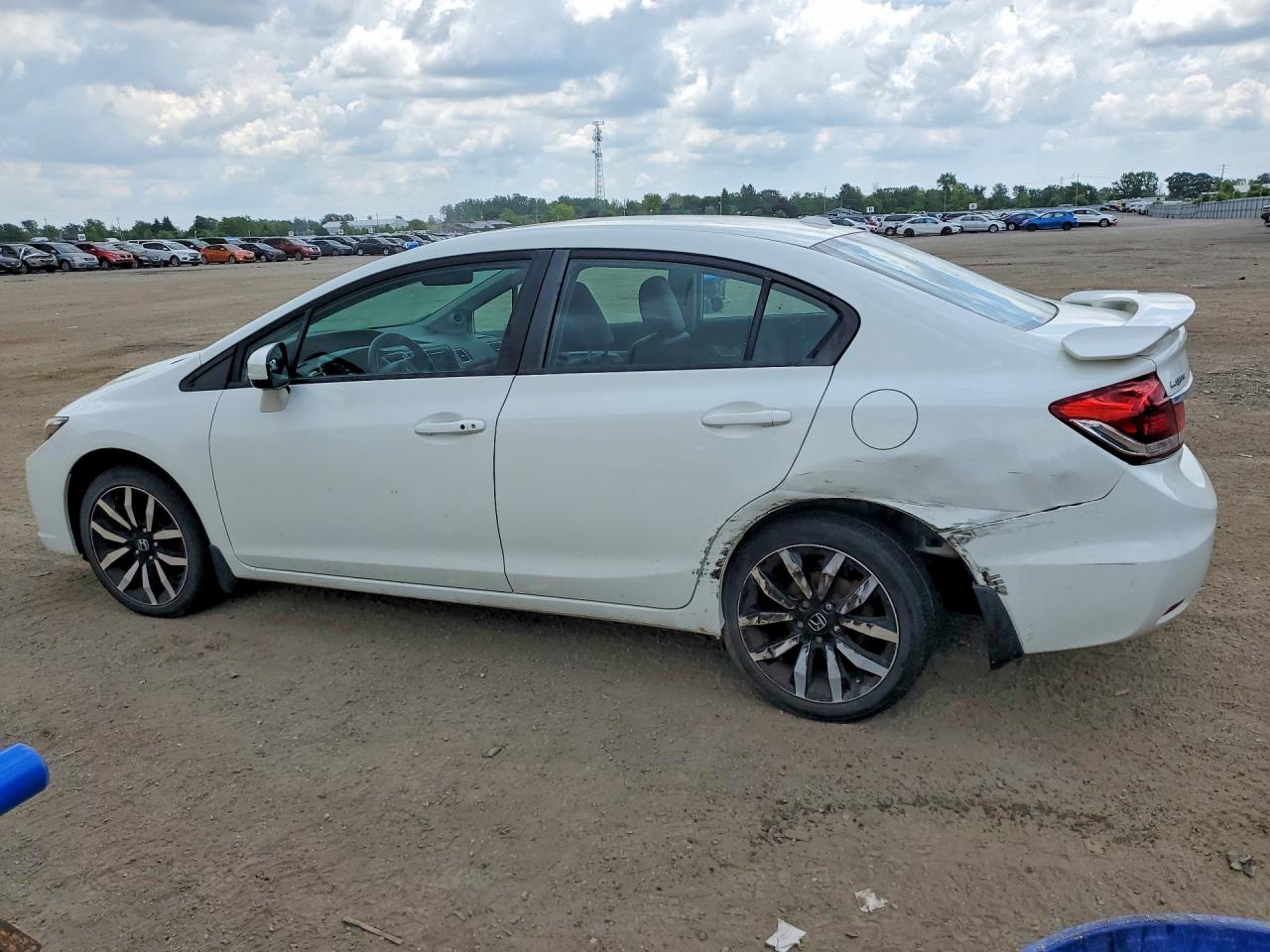 2HGFB2F76EH033027 · 2014 HONDA CIVIC · 2/13