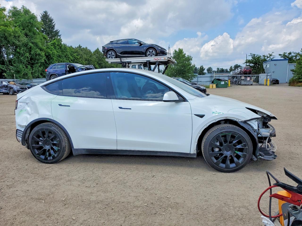 5YJYGDED3MF114146 · 2021 TESLA MODEL Y · 4/13