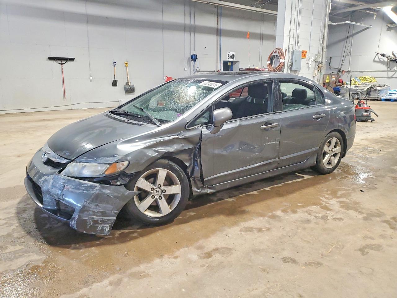 2HGFA1F6XBH101894 · 2011 HONDA CIVIC