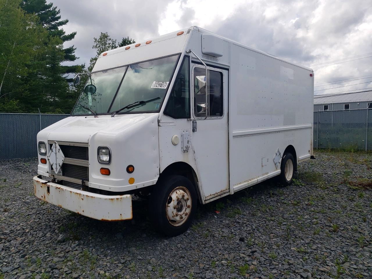 2004 FREIGHTLINER CHASSIS