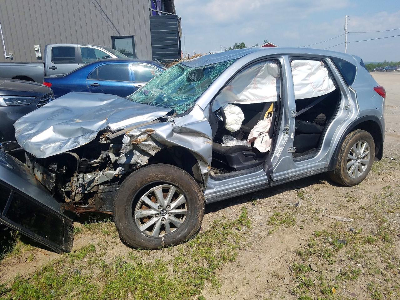 JM3KE4BY4G0817736 · 2016 MAZDA CX-5
